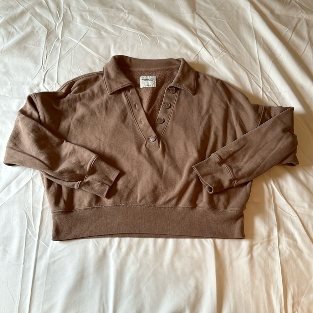 Abercrombie cropped sweatshirt